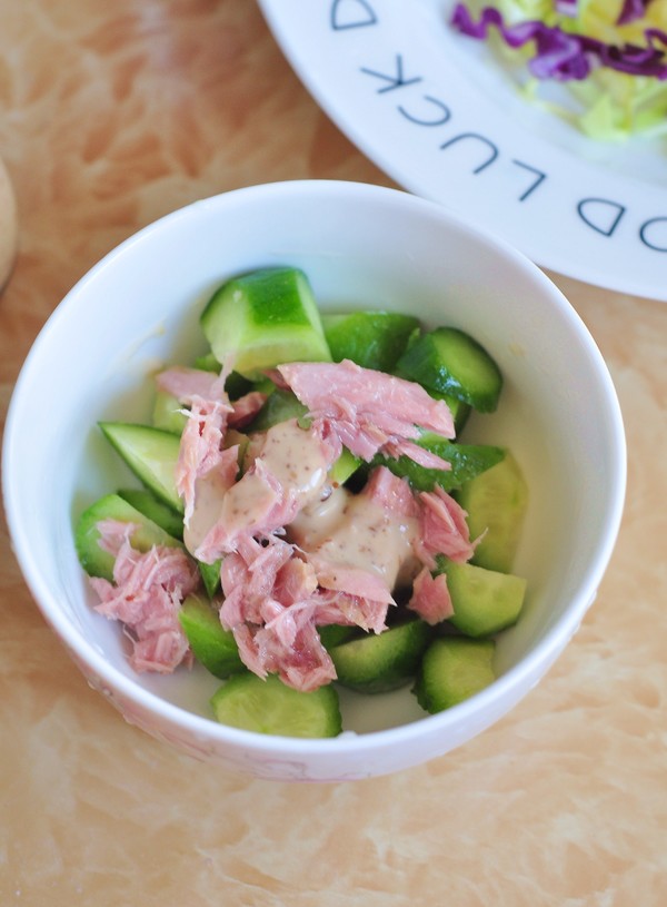 Tuna Breakfast Salad recipe