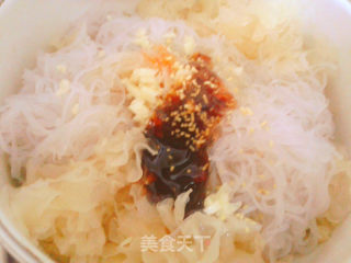 Cold White Fungus Vermicelli recipe