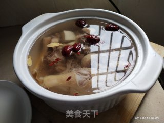 Astragalus, Wolfberry, Red Dates and Old Duck Soup recipe