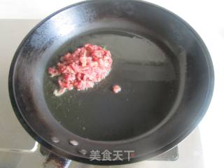 Thousand Slices of Beef Shredded with Chives and Stalks recipe