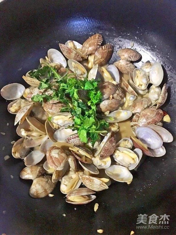 Spicy Fried Clams recipe