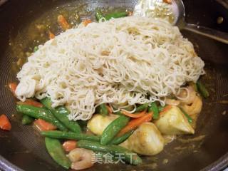 Curry Paste Noodles recipe