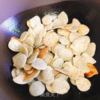 Dry Stir-fried Pretzel Mung Bean Cake recipe