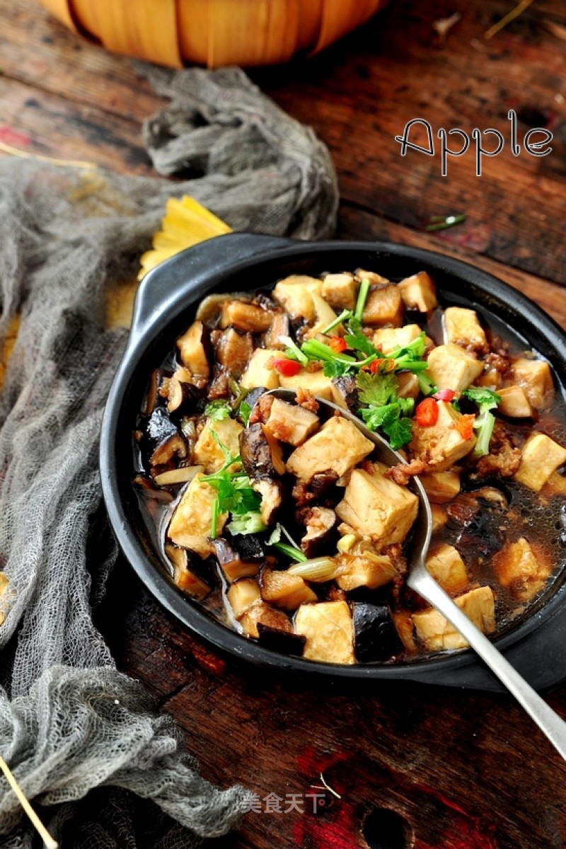 Mushroom Minced Pork Tofu Claypot recipe