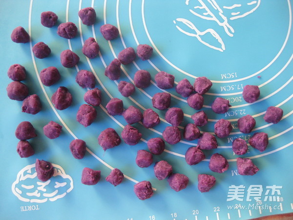 Pumpkin Purple Sweet Potato Round recipe