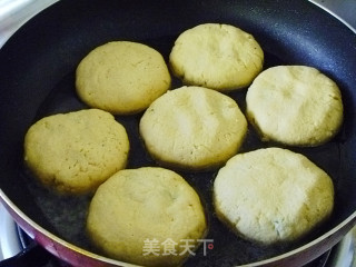 [yiru's Private House's Ever-changing Staple Food] Coarse Grains are Finely Made and Healthier --- Miscellaneous Grains and Cabbage Paste Pancakes recipe