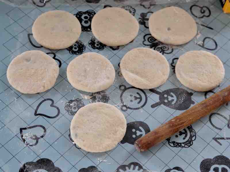 Tang Mo, Huainan People Call It Earth Moon Cakes recipe