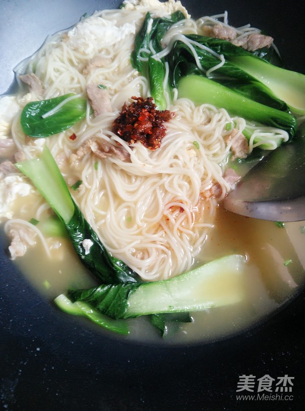 Hot Noodle Soup with Red Oil recipe