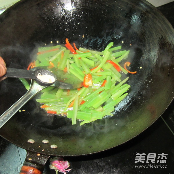 Yuxiang Lettuce Strips recipe