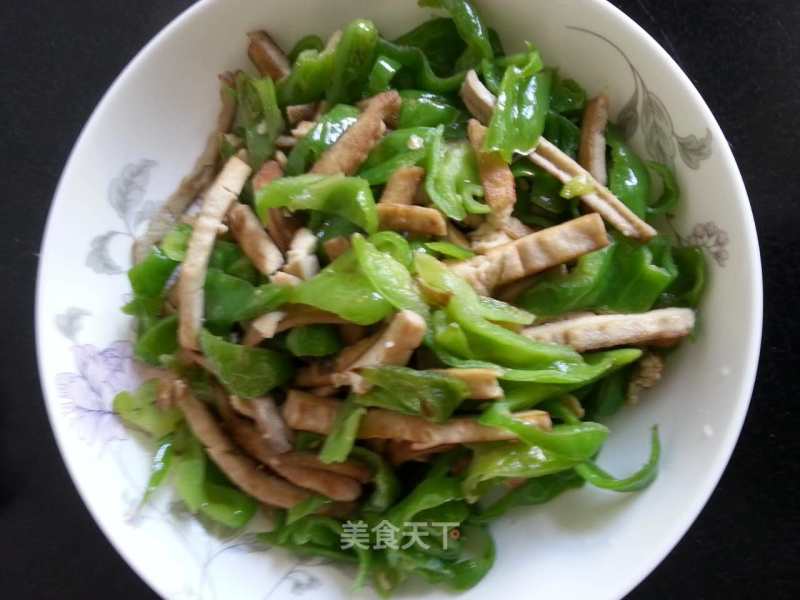 Stir-fried Dried Seeds with Green Pepper recipe