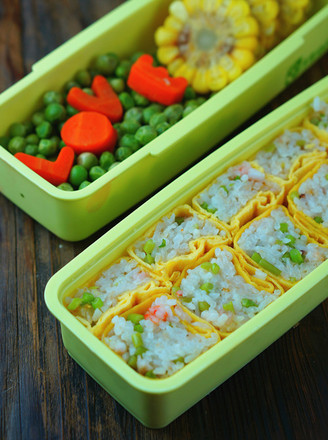 Egg Crust Fried Rice Roll Bento recipe