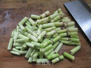 Stir-fried Wild Bamboo Shoots with Pickled Vegetables recipe