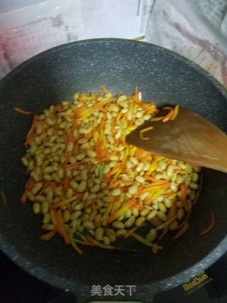 Stir-fried Carrots with Soybeans recipe