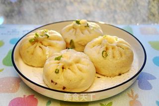 Eleutherococcus Senticosus and Egg Stuffed Fried Buns recipe