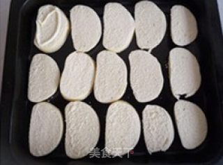 Grilled Buns with Salad Dressing recipe