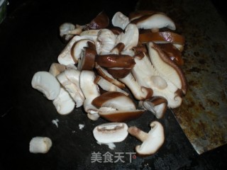 Mushroom Quail Noodles recipe