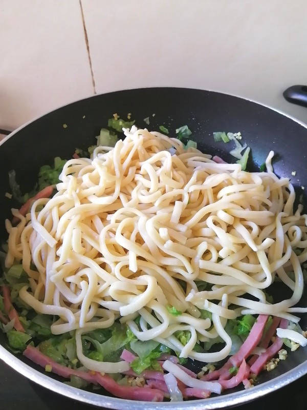 Fried Noodles with Luncheon Meat recipe