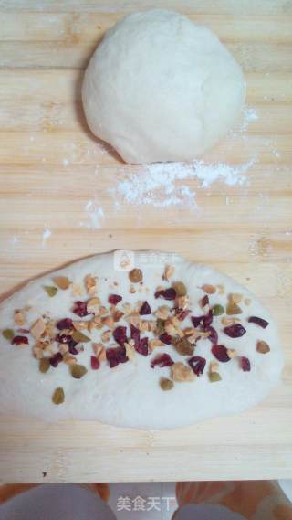 #aca烤明星大赛#dried Fruit and Nut Toast recipe