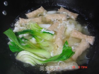 Fish Skin Dumplings with Egg and Boiled Rice Roll recipe