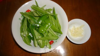 Stir-fried Green Pepper with Bacon recipe