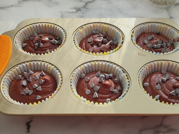 Chocolate Cupcakes ︱ Chocolate Control is Not to be Missed recipe