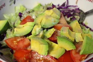 Nutritious Dinner-avocado Salad & Pan-fried Salmon recipe