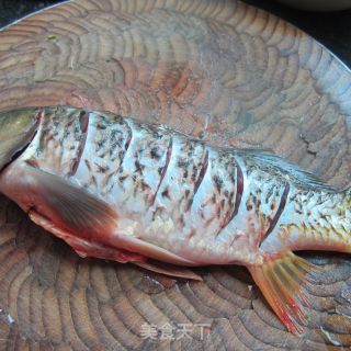 Grilled Whole Fish with Fungus and Celery recipe