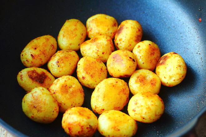 Fried Potatoes with Pepper and Cumin recipe