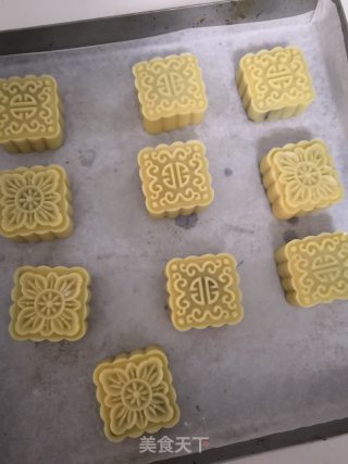 Rose Bean Paste Cantonese Mooncake recipe