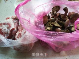 Pork Belly Stewed Cold Mushrooms recipe