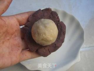 Mooncake with Red Bean, Lotus Paste and Egg Yolk recipe