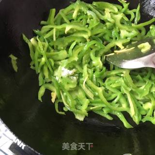 Stir-fried Golden Abalone with Green Pepper recipe