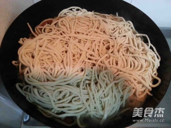 Braised Noodles with Beans and Potatoes recipe