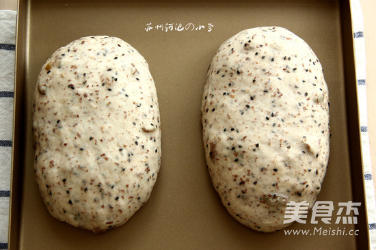 Whole Wheat Black Sesame Buns recipe