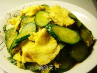Scrambled Eggs with Cucumber recipe