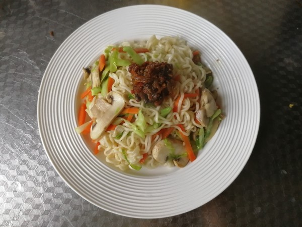 Abalone and Scallops Xo Sauce Noodles recipe