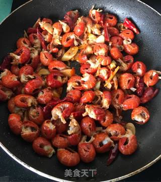 Spicy Stir-fried Lobster Tail recipe