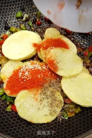 Spicy Potato Chips recipe