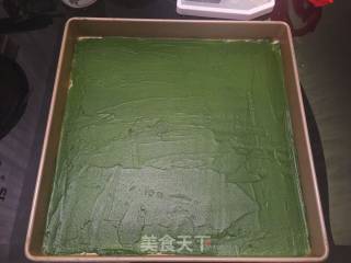 Wavy Matcha Cake Roll recipe