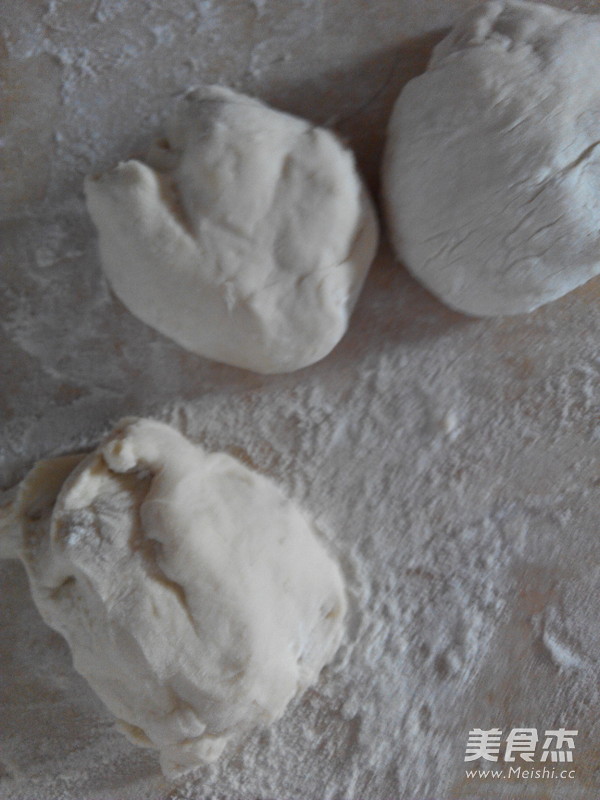 Steamed Dumplings with Beef and Radish recipe