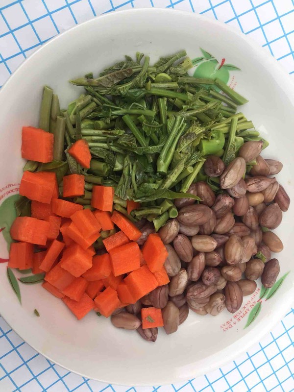 Toon Mixed with Peanuts recipe