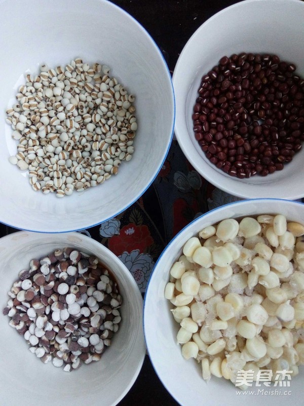 Coix Seed, Gorgon, Red Bean and Black Rice Porridge recipe