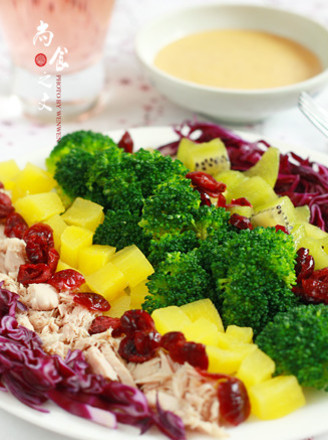 Kiwi Broccoli Fish Salad recipe