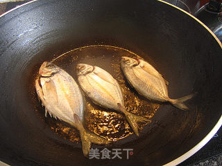 Delicious Enoki Mushroom Fish Soup recipe