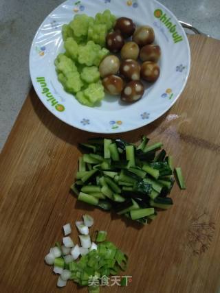 Quail Eggs Mixed with Cucumber recipe