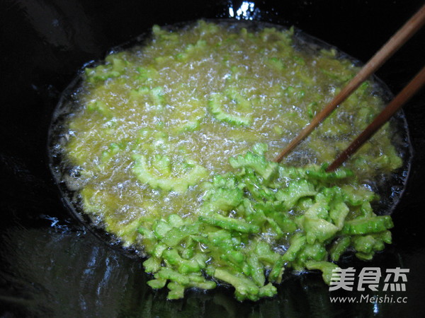 Crispy Bitter Gourd recipe