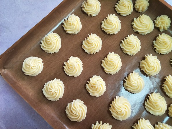 Delicious Whipped Cream Cookies recipe