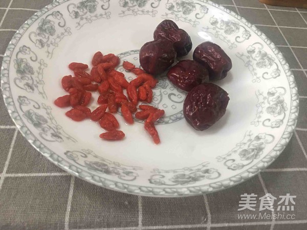 Red Dates and Yam Black Chicken Soup recipe