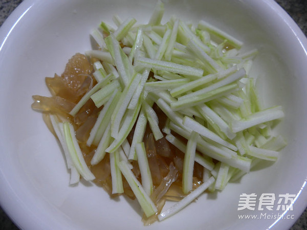 Cabbage Stem with Jellyfish recipe