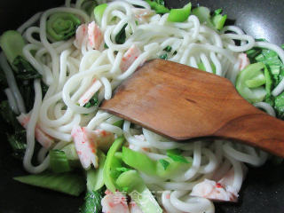 Stir-fried Potato Vermicelli with Shrimp Balls and Vegetables recipe